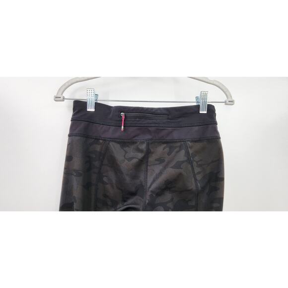 Lululemon Run Inspire Crop II Size 4 All Luxtreme Savasana Camo‎ Black Mesh - Picture 8 of 11